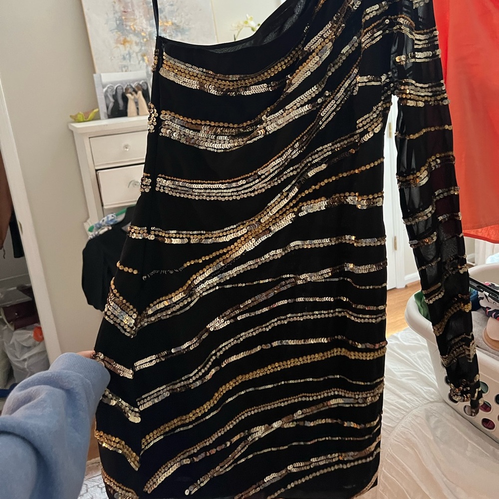One shoulder, One sleeve Cocktail dress